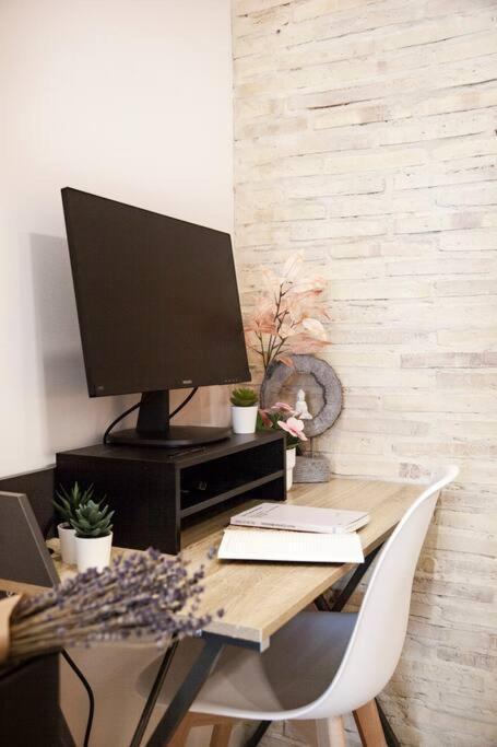 Rb - Urban Loft Retreat, Comfort & Good Location فالنسيا المظهر الخارجي الصورة